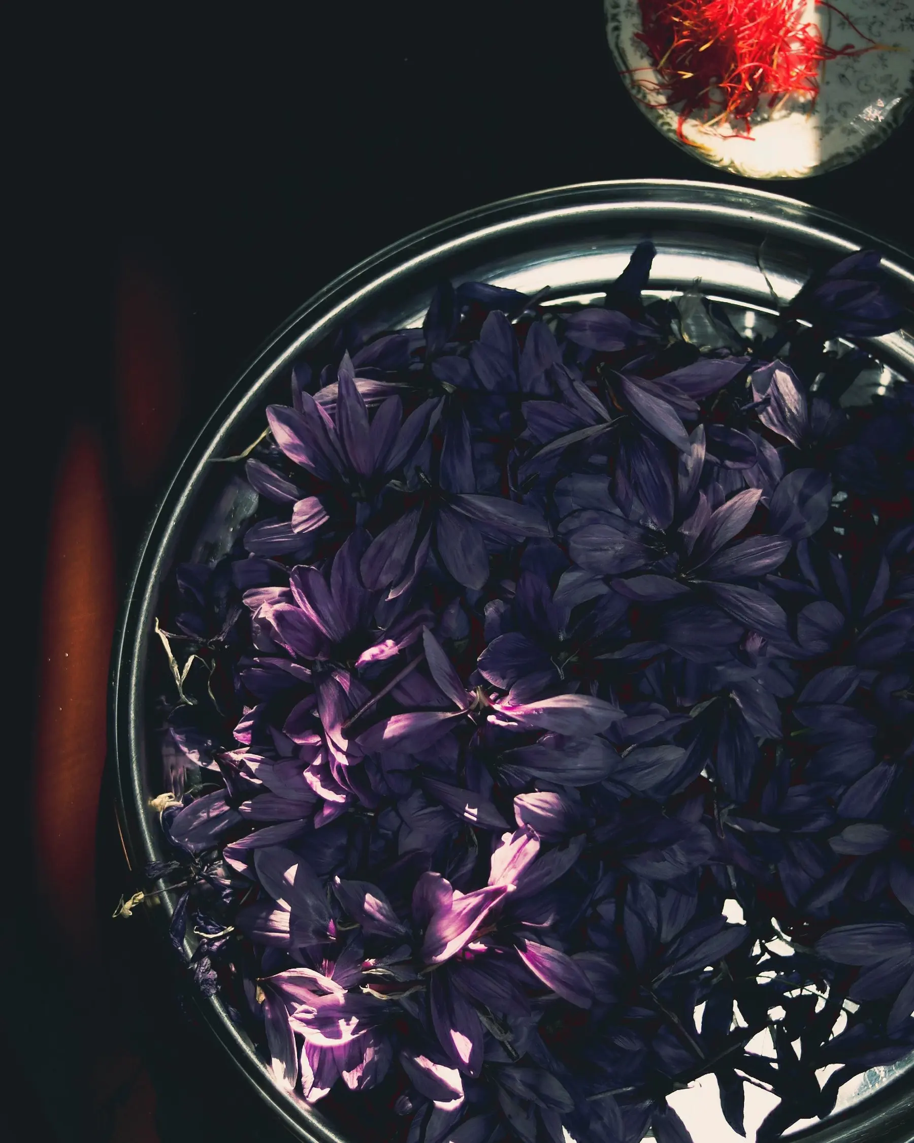 Saffron packaging